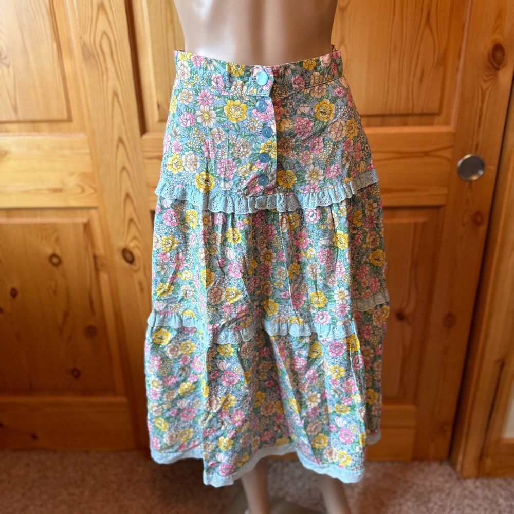 Vintage 70s Floral Boho Prairie Tiered Skirt Size S Blue Hippie Cottagecore